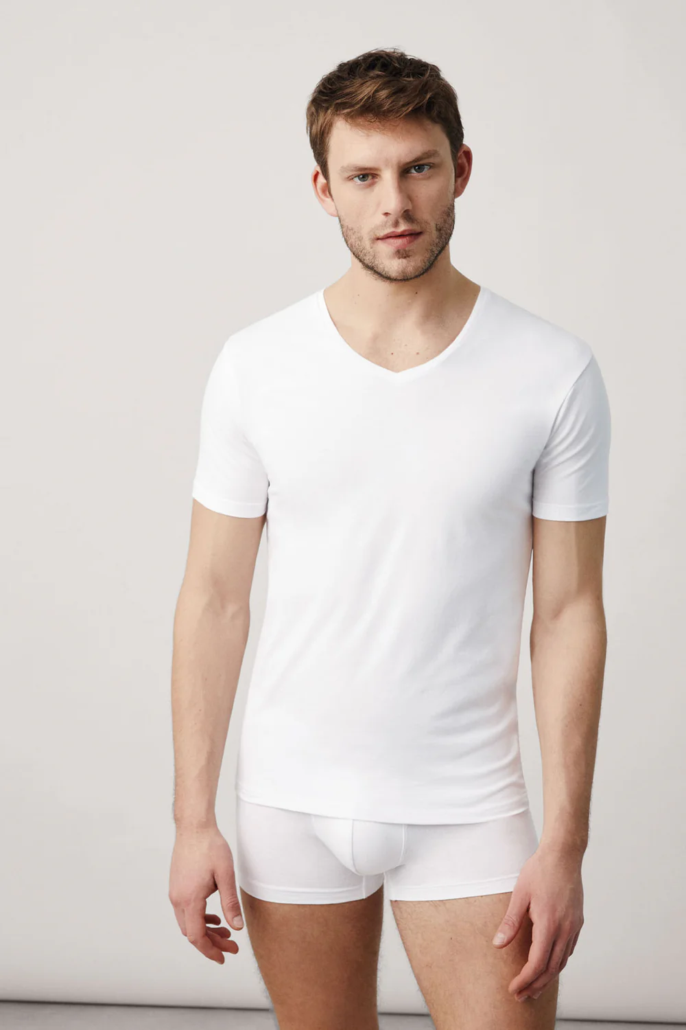 Camisola de manga curta com decote em V