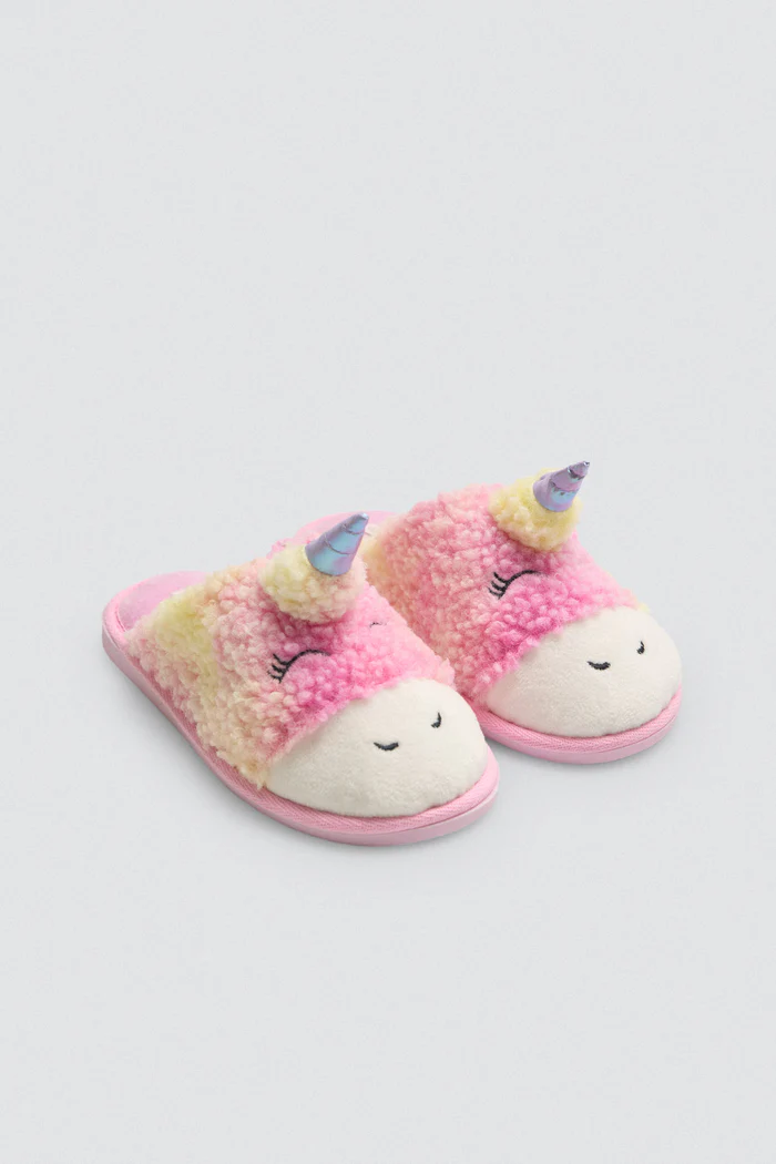 Pantufas infantis de unicórnio 3D